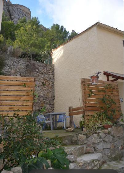 Gite Rue Tranquille Padern Luaran gambar