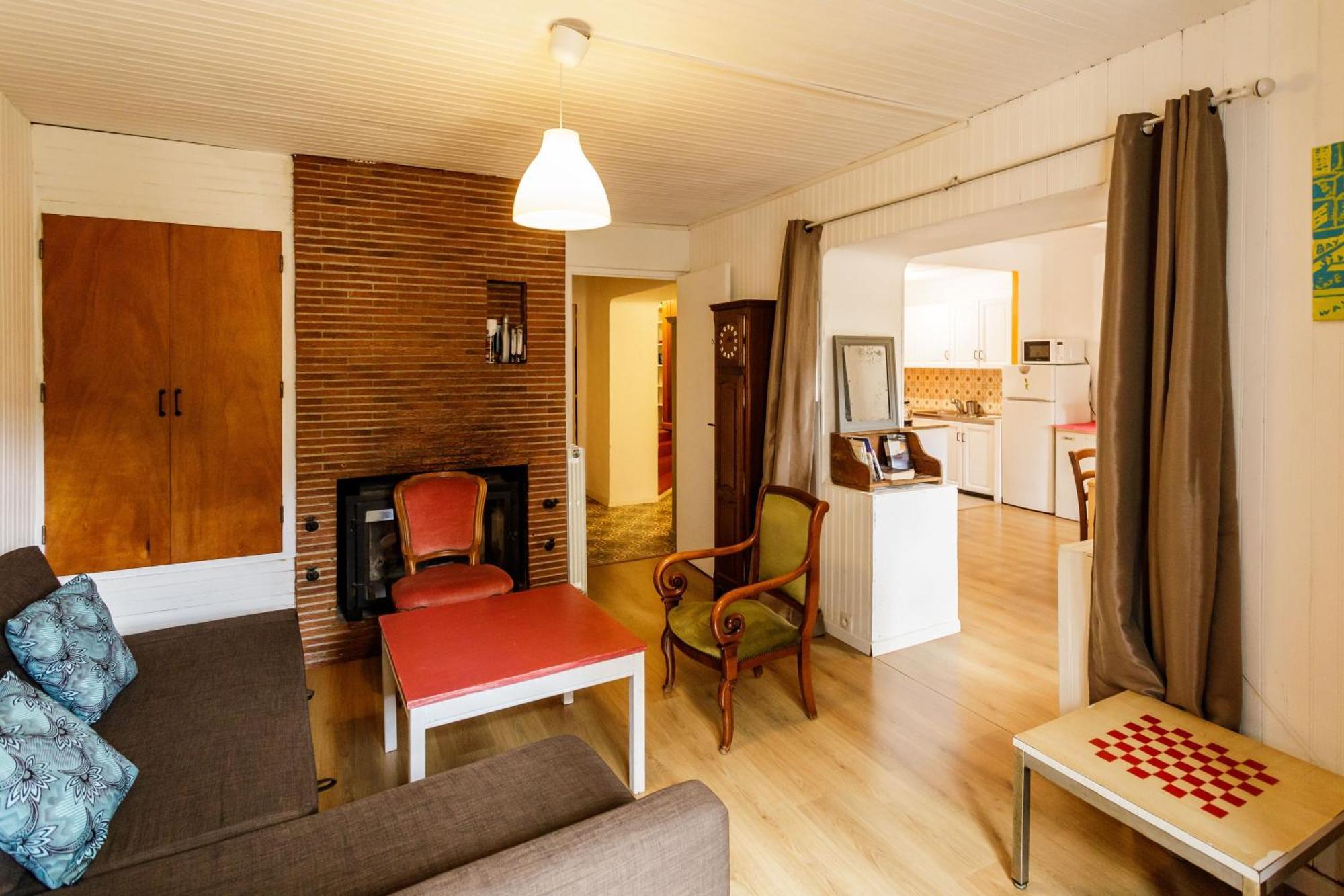 Gite Rue Tranquille Padern Luaran gambar